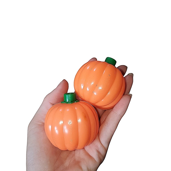 Vintage Plastic Pumpkin Mini Light Covers - Picture 4 of 4
